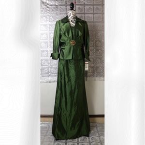 NWT Cachet Long Elegant Formal Jacket Dress